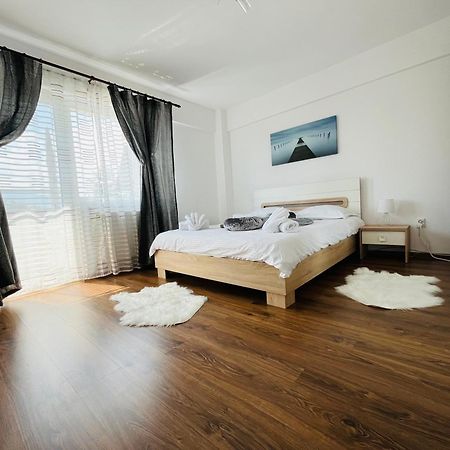 Green Apartaments Zărneşti Esterno foto