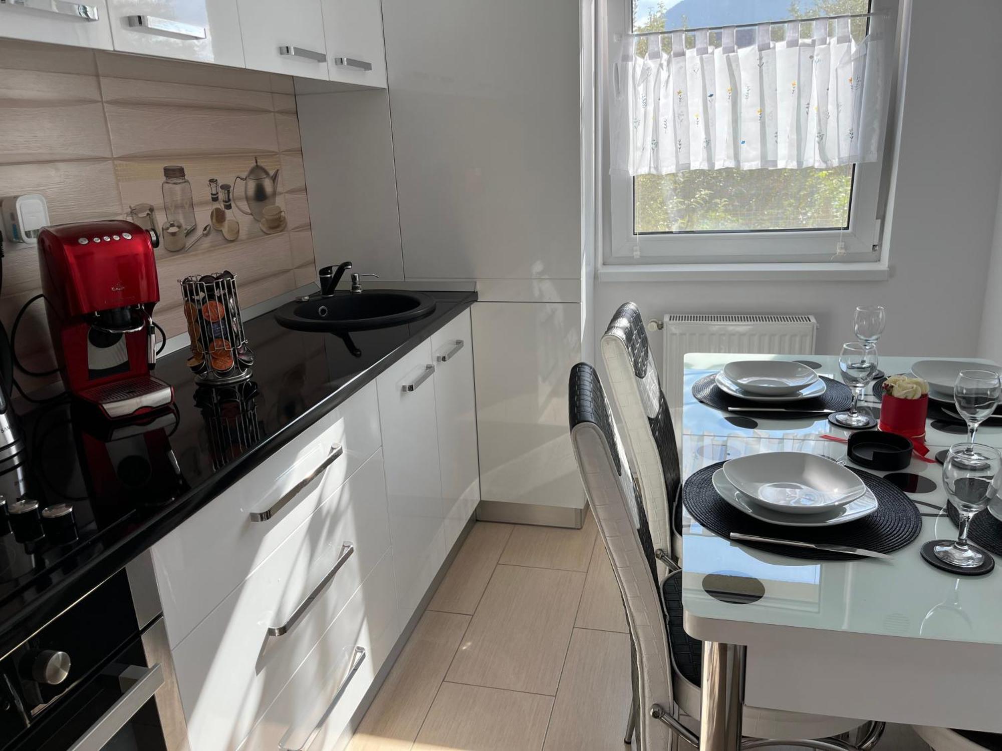 Green Apartaments Zărneşti Esterno foto